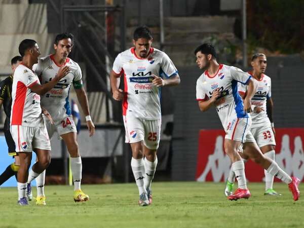 Video: El histórico gol 100 de Roque Santa Cruz en Liga - Nacional - ABC Color