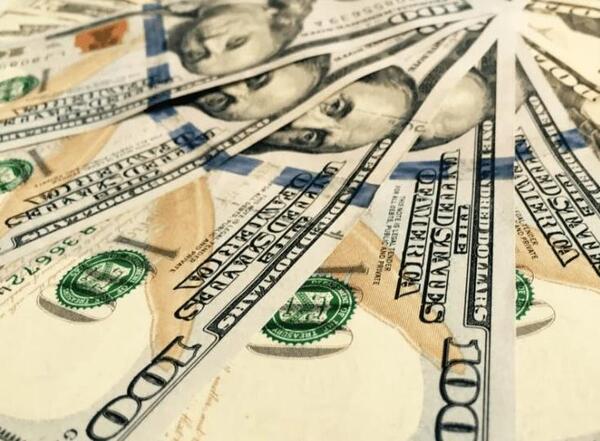 Dólar en baja: alivio parcial al consumo, pero presión sobre exportadores y la economía real