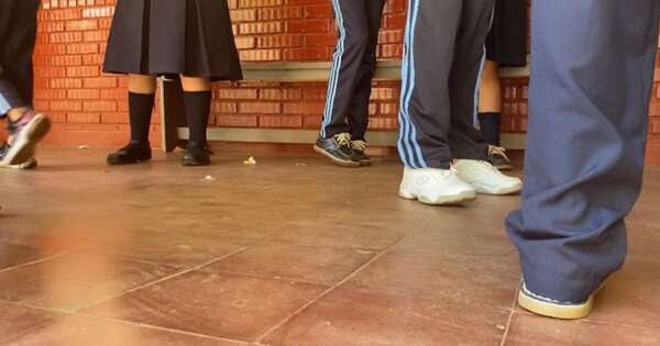 La Nación / Niño víctima de “broma” escolar reveló que desde hace tiempo su compañero le hace bullying