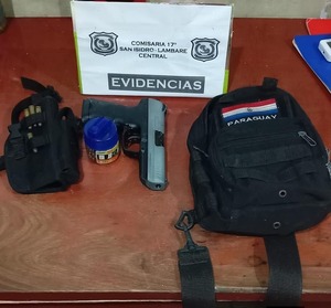 Menor aprehendido con réplica de arma de fuego en Lambaré