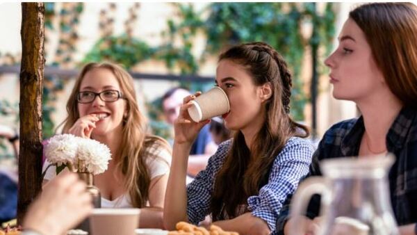 Estos son los “lujos baratos” que la gente se regala de vez en cuando