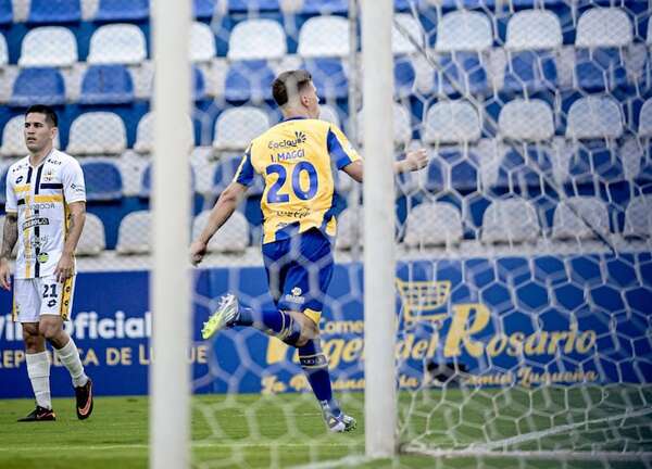 Luqueño derrota a Trinidense en duelo entre auriazules - Fútbol - ABC Color