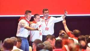 "Presidente que no puede elegir a su vice nace débil", sostienen analistas