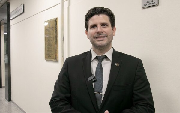 Defensor público busca ascenso respaldado por su idoneidad y perfil técnico - Judiciales.net