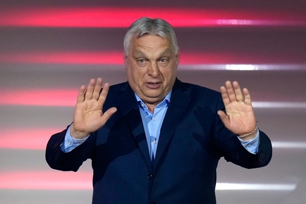 Saliente primer ministro de Hungría anuncia que no ocupará su escaño en el Parlamento