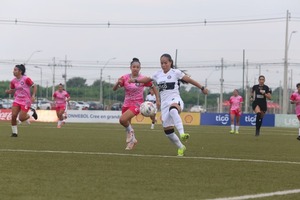 Aplastante victoria de Olimpia sobre Rubio Ñu