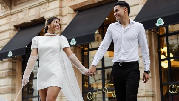 Popular / (GALERÍA) ¡Pelotero del Ciclón mostró sus fotos de pre-boda!