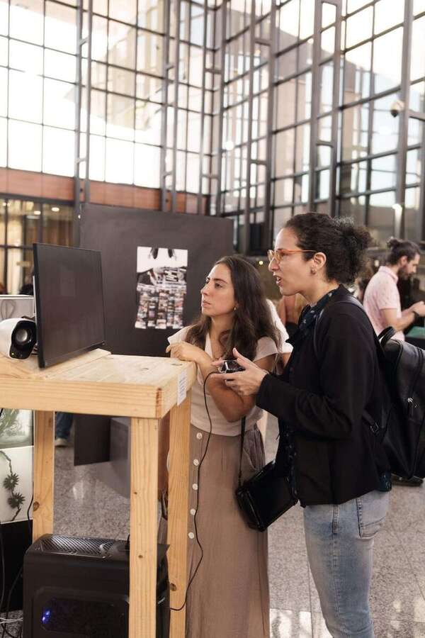 Arte y archivo para evidenciar la ausencia de mujeres en espacios de decisión - Artes Plásticas - ABC Color