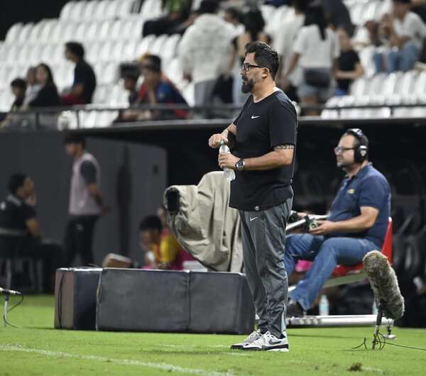 Olimpia da vuelta la página: Entre la autocrítica en Tuyucuá y jugarse la “vida” en Río de Janeiro - Olimpia - ABC Color