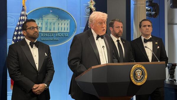 Protocolos de seguridad de EEUU en el foco tras tiroteo que obligó a evacuar a Trump