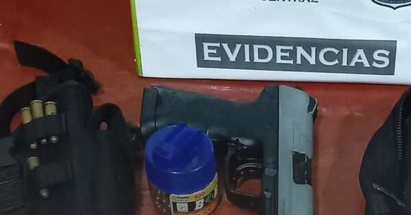Diario HOY | Adolescente es demorado tras hallar en su poder réplica de pistola 9mm