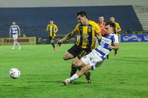 Trancada jefe en la terraza del país