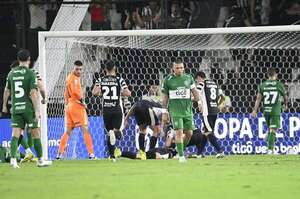 El error de Gastón Olveira en el segundo tanto de Libertad en el “blanco y negro” - Olimpia - ABC Color