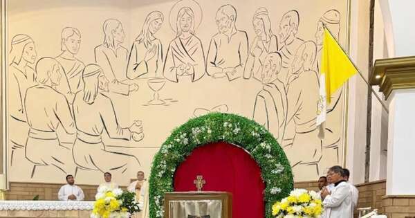 La Nación / Reliquia de San Francisco de Asís visitó Encarnación