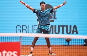 Vallejo hace historia en Madrid y mete al tenis paraguayo en tercera ronda de un Masters 1000 - OviedoPress