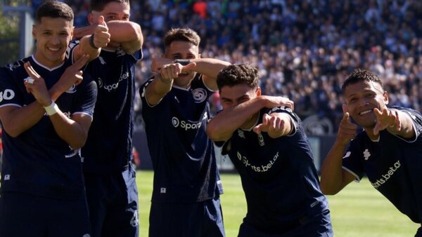 Alex Arce le gana el duelo a Blas Armoa