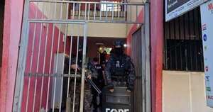 Diario HOY | Allanan el barrio San Francisco en busca de clanes dedicados a asaltos y microtráfico