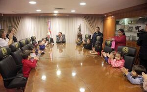 Autoridades de la Corte Suprema recibieron a niños del Espacio de Desarrollo Infantil “Dulce Despertar”