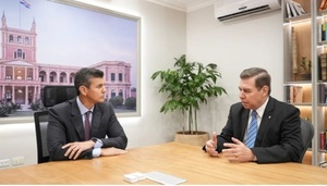 Jacinto Santa María asume como ministro de Senatur