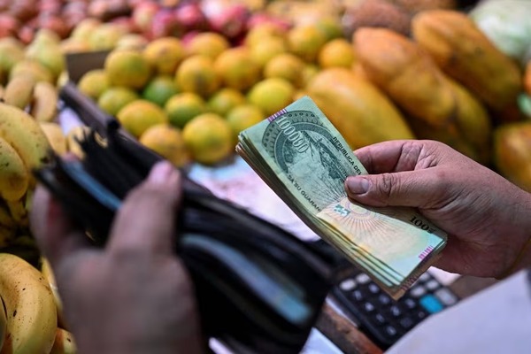 ¿Qué plantea el proyecto de ley que busca cambiar el cálculo del salario mínimo? - 5Días