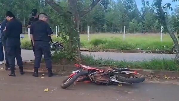 Un muerto y dos heridos tras choque entre dos motocicletas en Encarnación