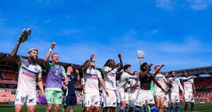 La Nación / Racing remontó con Julio Enciso