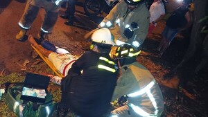 Joven pierde parte de la lengua tras brutal caída en moto en Villa Elisa