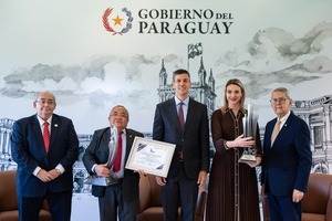 Peña resalta excelencia institucional en premiación a la calidad 2025 - ADN Digital