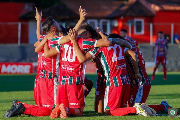 Tembetary se hace fuerte y se pone a un punto de la cima - Fútbol de Intermedia - ABC Color
