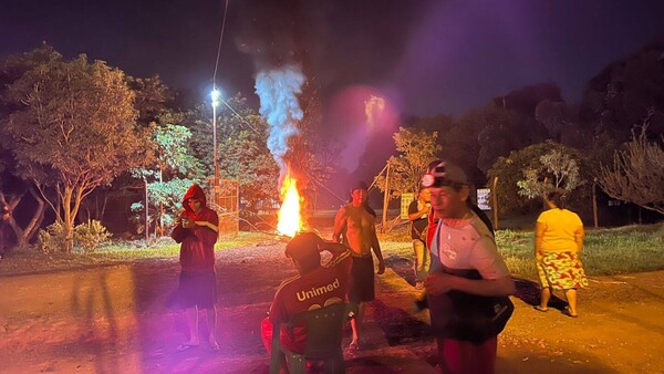 Paralizan canteras en Franco: Las piedras vuelan y paredes se agrietan