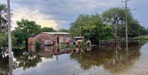 Unas 2.000 familias afectadas por las lluvias en zonas de la región Occidental y Oriental