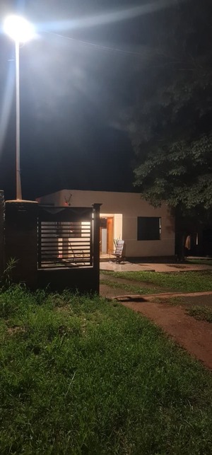 Violento asalto domiciliario en Hohenau: Delincuentes armados irrumpen en una vivienda y se llevan dinero en efectivo