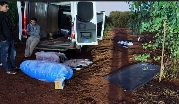 Falsos policías asaltan furgón de encomiendas en Alto Paraná | Unicanal