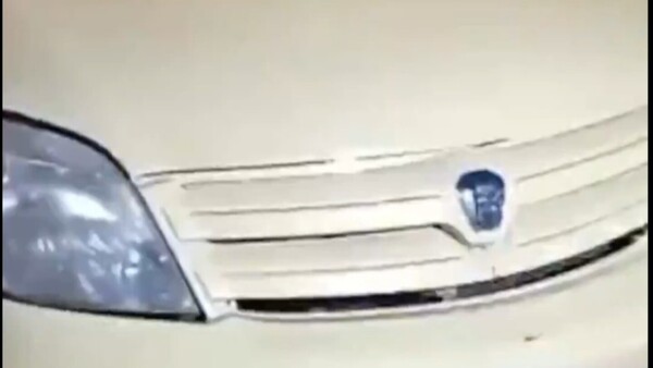 Una detenida y tres fugitivos por asalto desde vehículo en Mercado 4