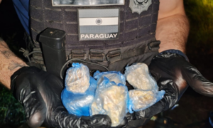 Abandonan motocicleta con dosis de drogas listas para la venta en Concepción - OviedoPress