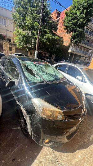 Conductor atropelló a un hombre y lejos de detenerse a ayudarlo, se dio a la fuga