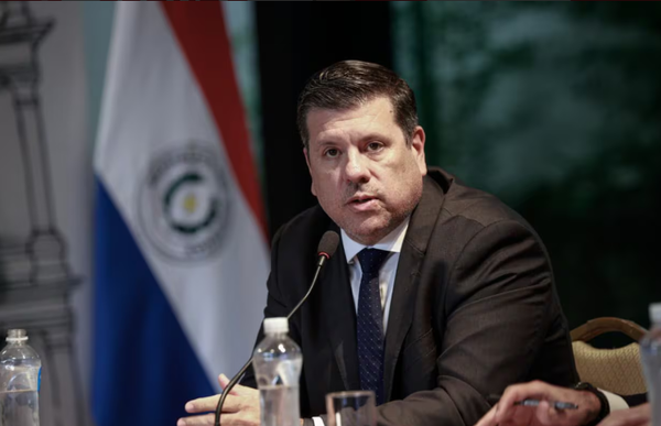 Campaña en redes: Ejecutivo no descarta presentar denuncia