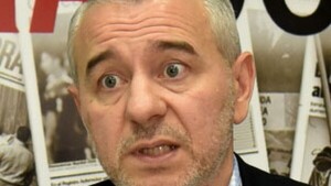 Centurión: Ex presidentes podrían tener voz y voto en el Congreso