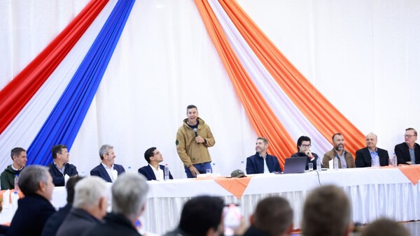 Peña vuelve a defender sus viajes y asegura que Paraguay es el país más atractivo para invertir