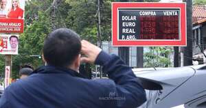 La Nación / El dólar vuelve a perder terreno