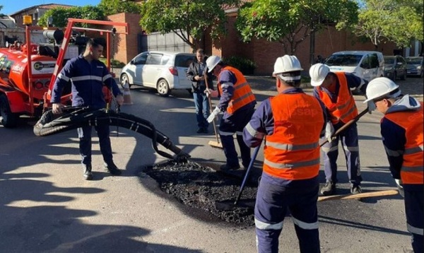 ESSAP incorpora “Exterminador de Baches” para reparar calles en minutos