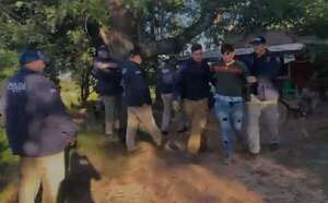 Atrapan a presunto integrante de gavilla dedicada al robo de vehículos importados vía Chile   - Policiales - ABC Color