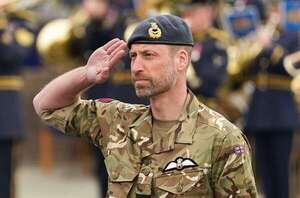 William de Inglaterra visitó la Real Fuerza Aérea en Anglesey - Gente - ABC Color