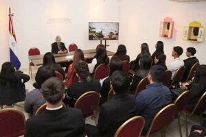 Estudiantes de la Universidad Nacional de Pilar visitaron el Palacio de Justicia de Asunción