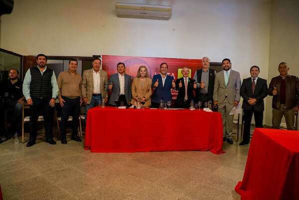 Asunción: Disidencia colorada integra comando político de Arnaldo Samaniego - Política - ABC Color