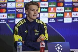 Odegaard se rinde ante Griezmann antes del asalto al Metropolitano: “Es un jugador increíble” - Fútbol Internacional - ABC Color