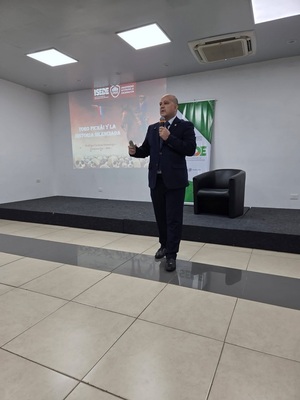 Concepcionero brindó conferencia sobre historia nacional en Encarnación - Concepción al Día