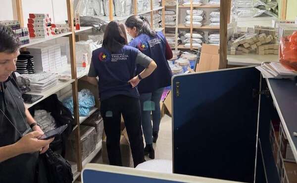 Incautan gran cantidad de insumos presuntamente para falsificar medicamentos adelgazantes y detienen a un sospechoso  - ABC en el Este - ABC Color