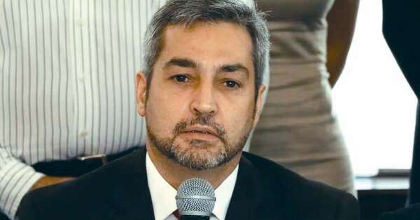 La Nación / Abdo abandona la carrera por la ANR