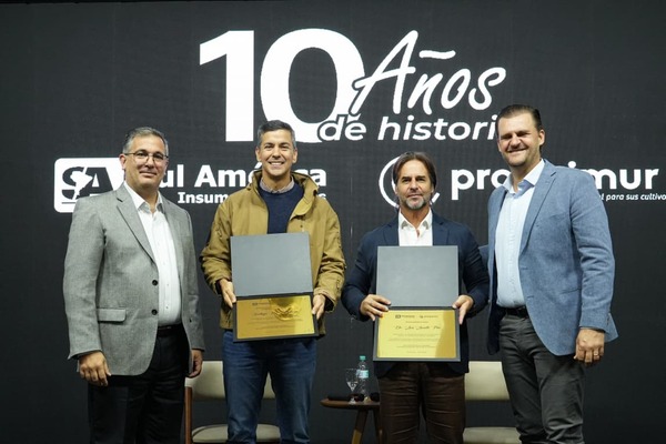 “El campo y la integración son el camino para duplicar al Paraguay”, resaltó Peña en los 10 años de Sul América y Proquimur